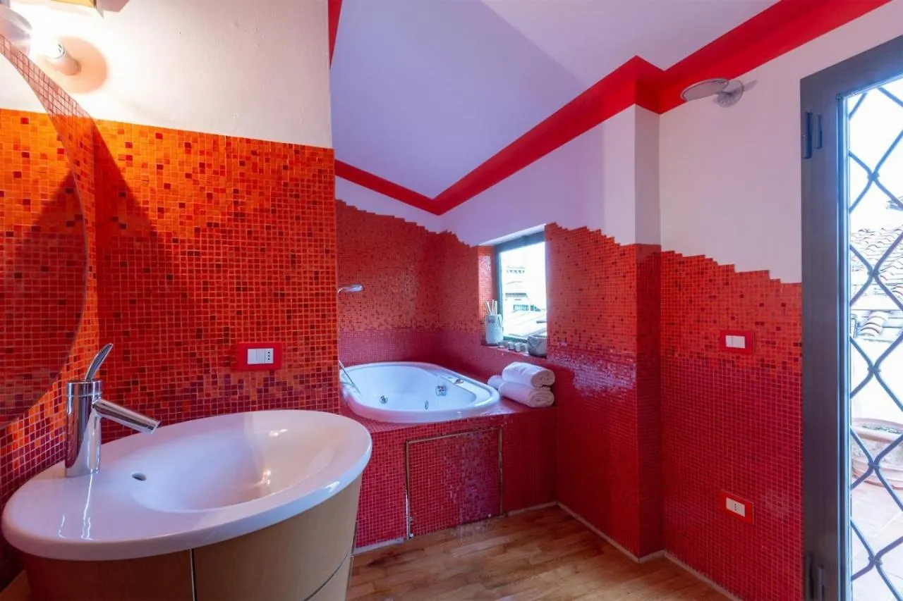 Penthouse Alexandra Tower Hotel Florencia 0*,  Italia