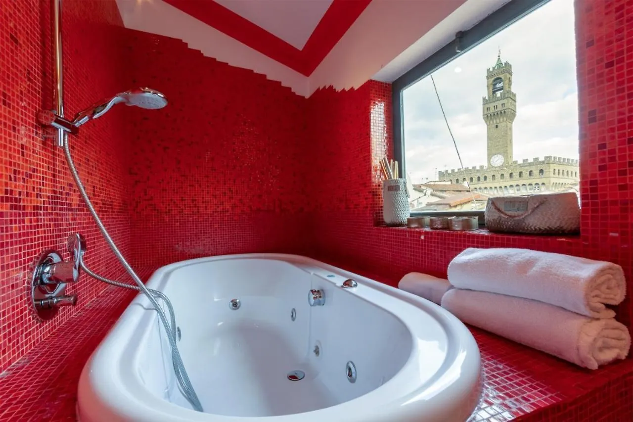 Penthouse Alexandra Tower Hotel Florencia Italia